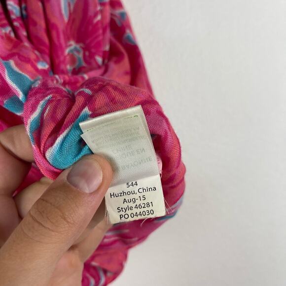 Lilly Pulitzer Riley Infinity Scarf Flirty Sea Rayon Pink Floral One size 46281 - Picture 5 of 7